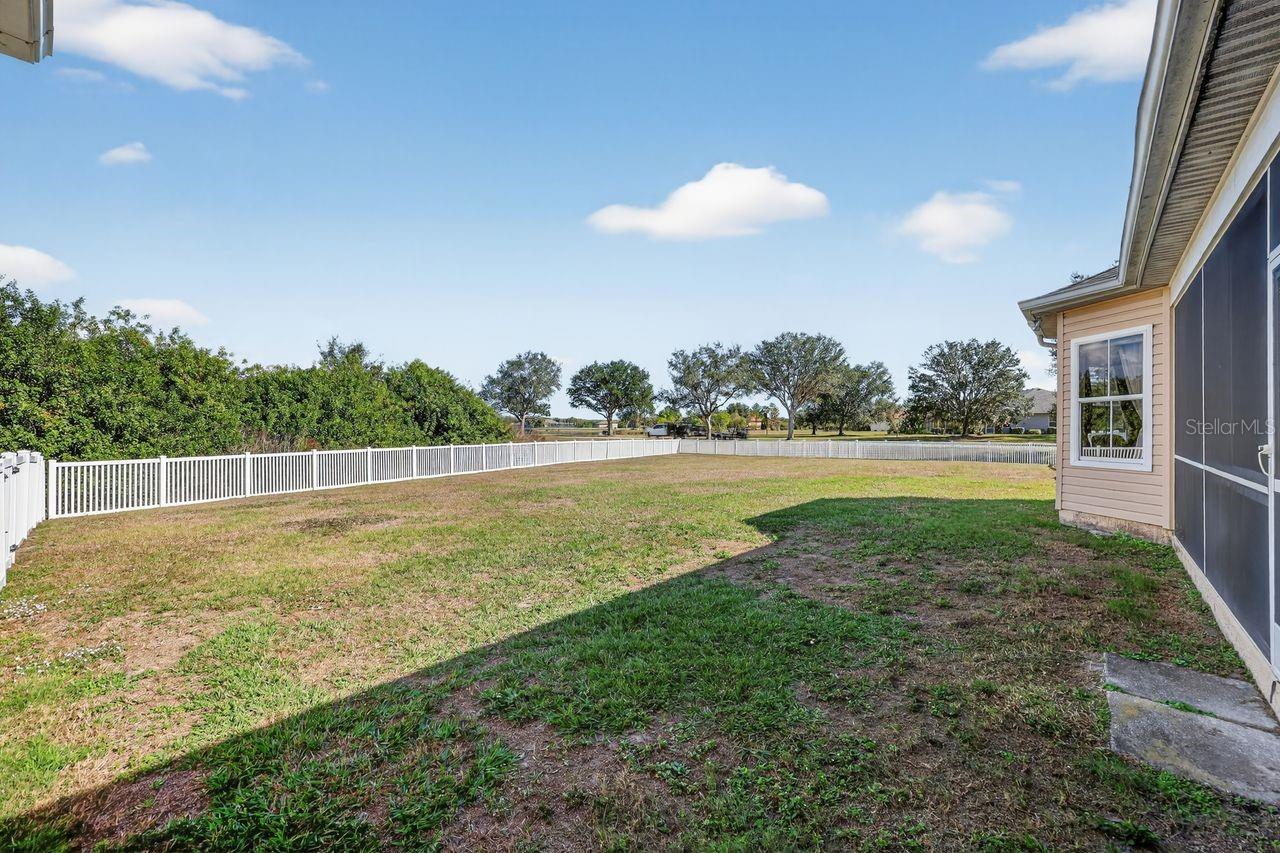 Listing photo id 38 for 17312 Howling Wolf Run