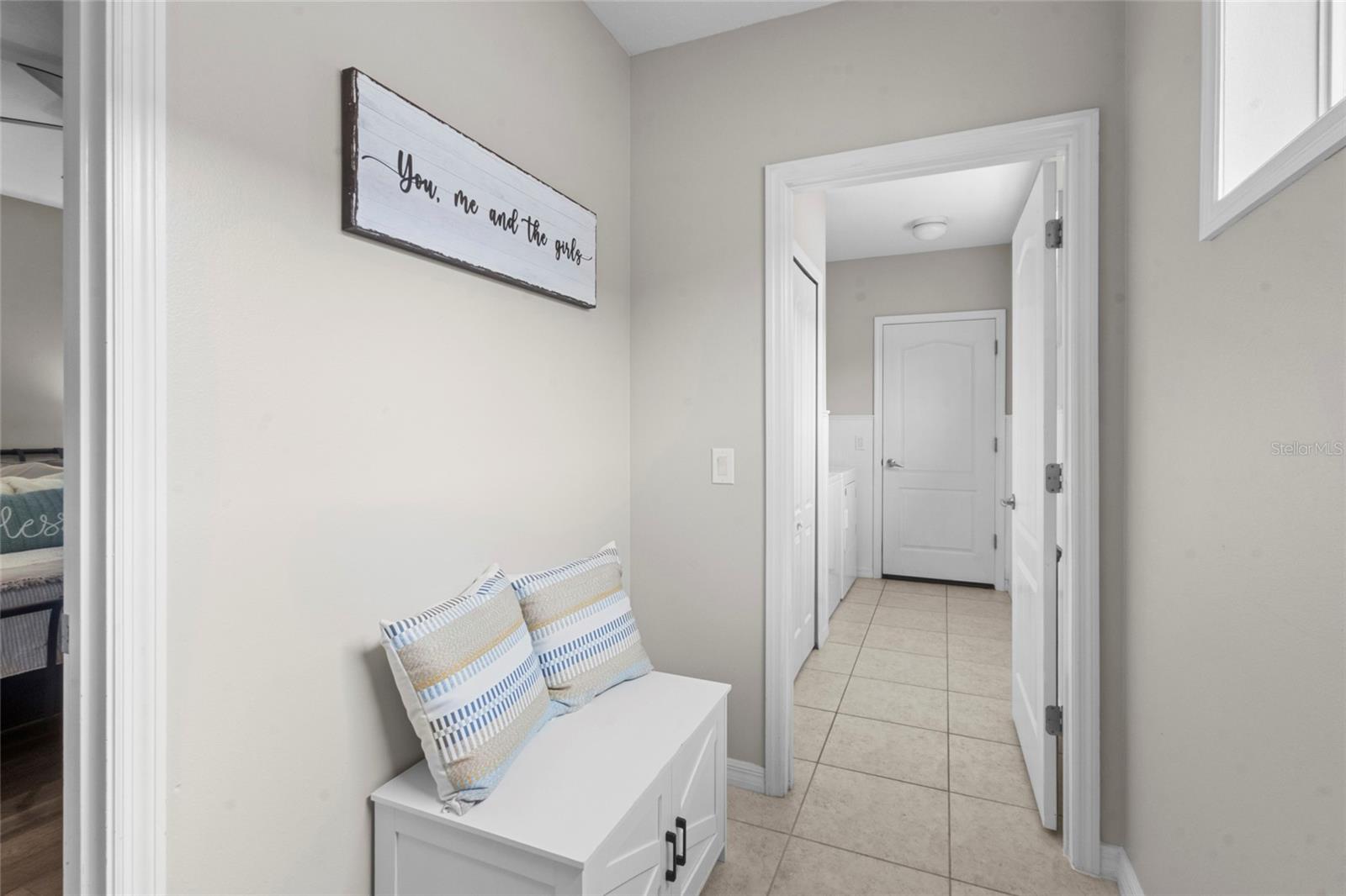 Image 22 of 51 For 12520 Shimmering Oak Circle