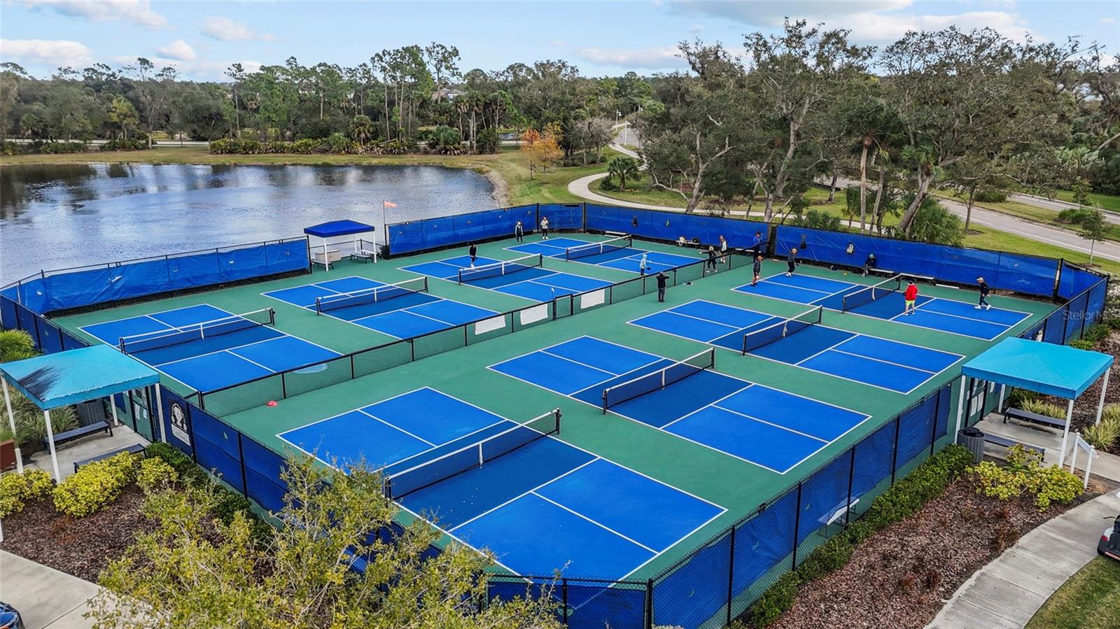 Image 32 of 51 For 12520 Shimmering Oak Circle