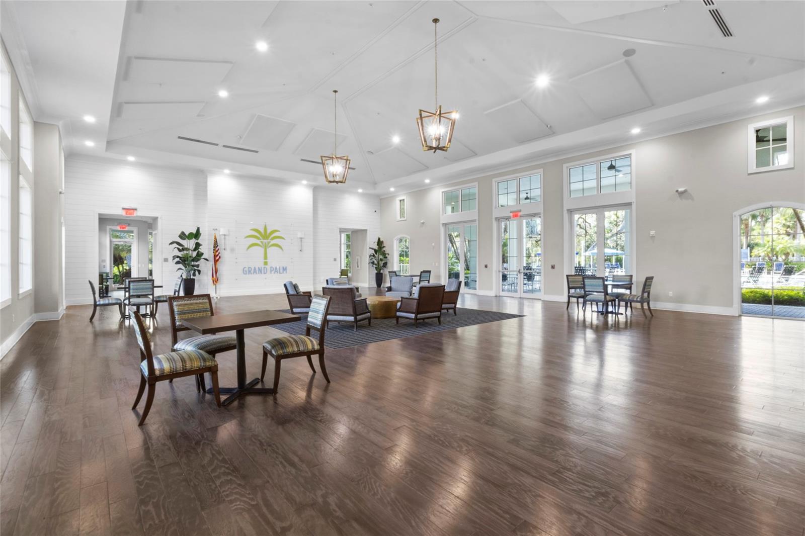 Image 34 of 51 For 12520 Shimmering Oak Circle