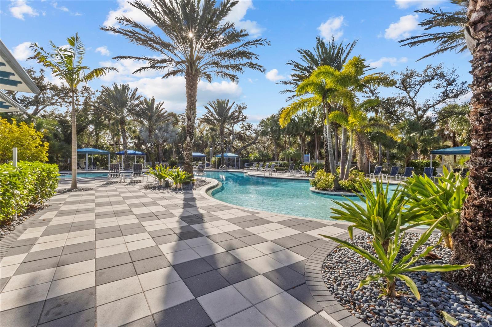 Image 39 of 51 For 12520 Shimmering Oak Circle