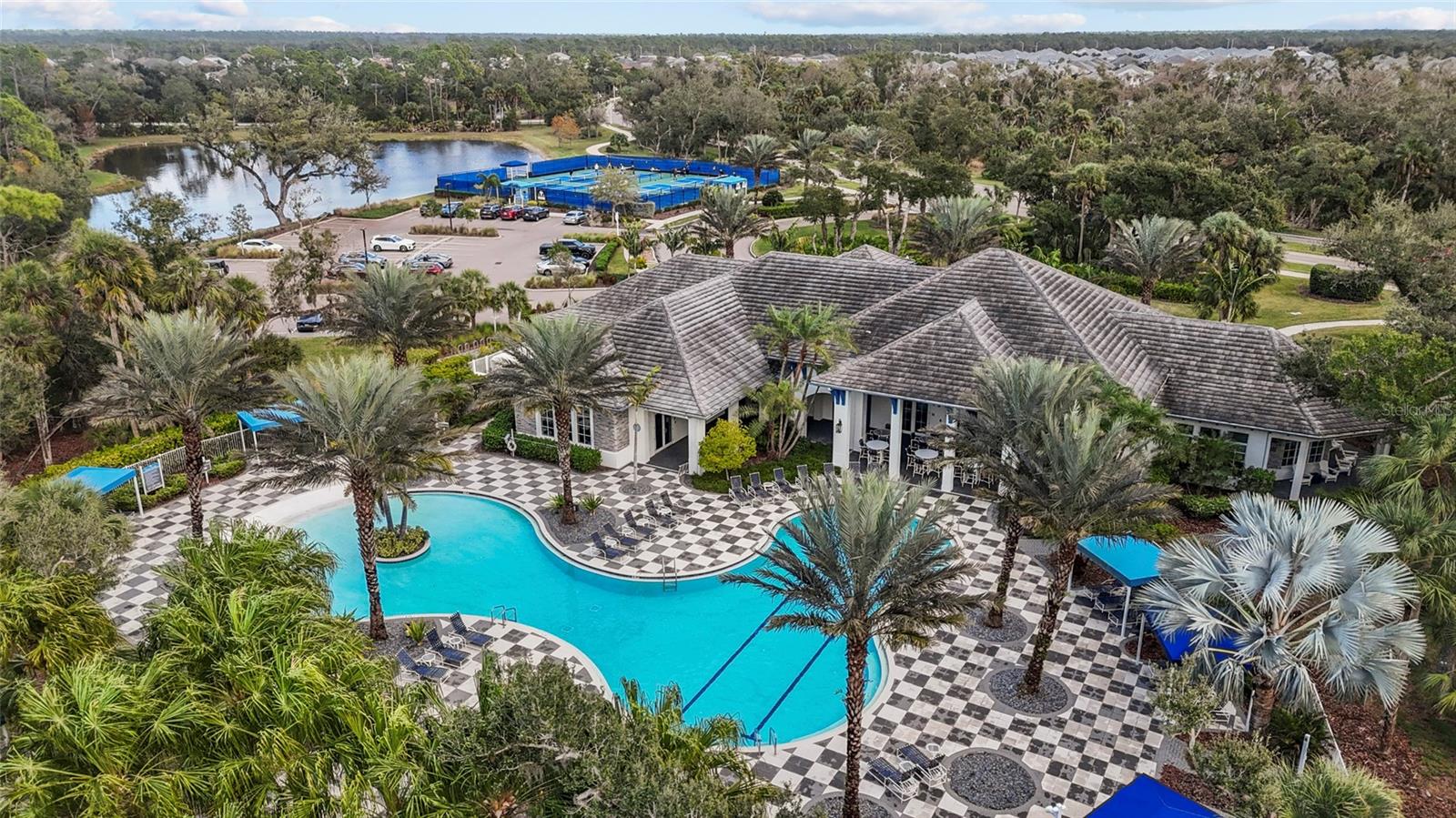 Image 43 of 51 For 12520 Shimmering Oak Circle