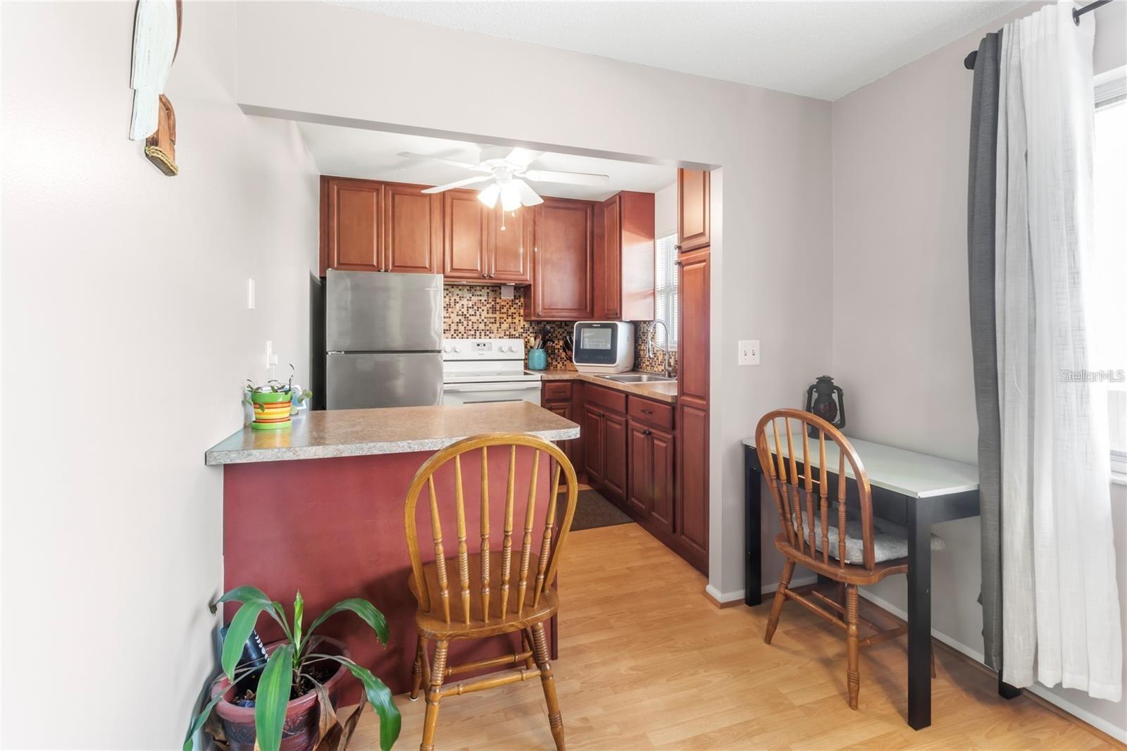 Image 18 of 35 For 4460 Ironwood Circle 306a