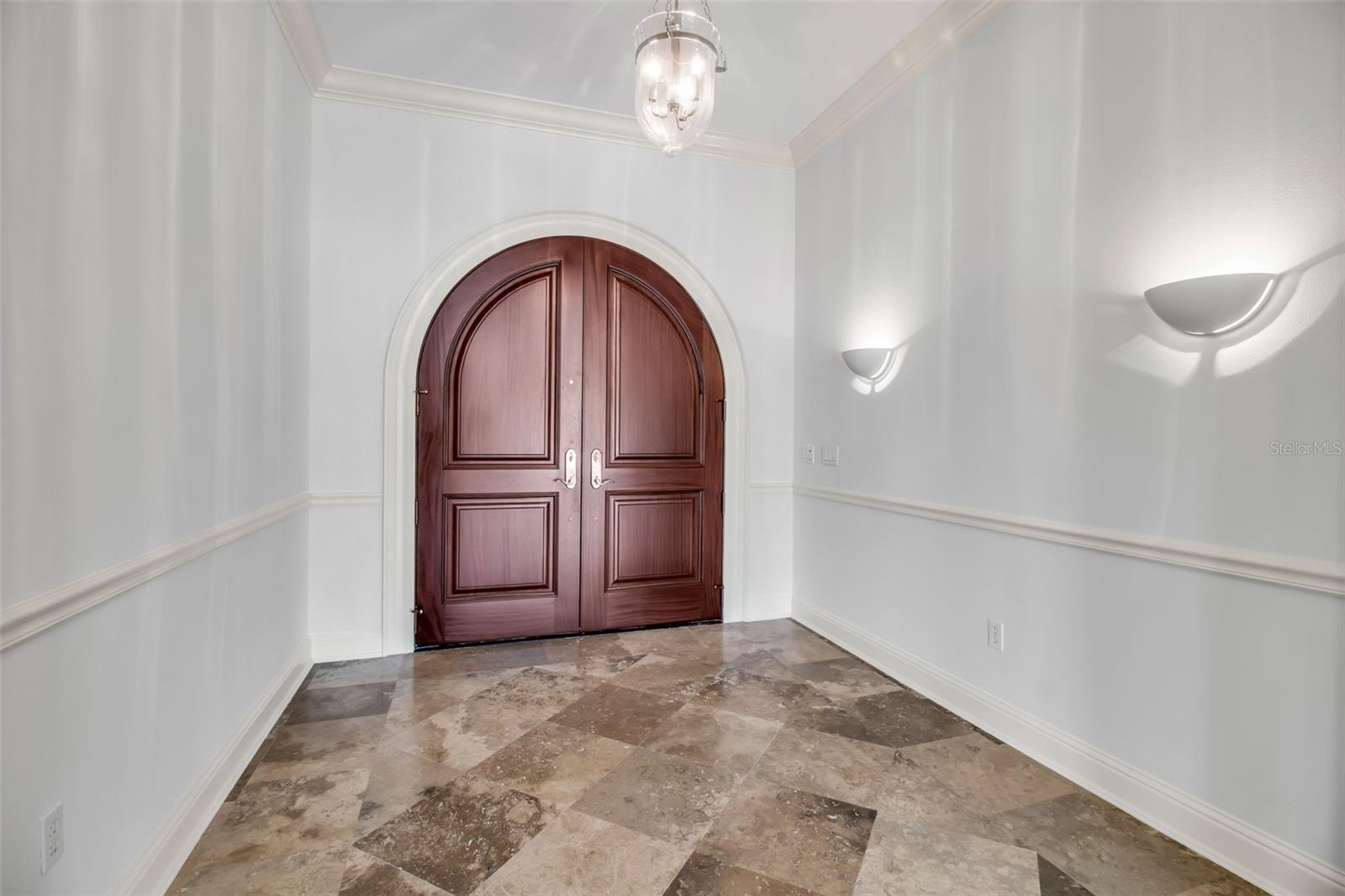 Image 11 of 68 For 1389 Tangier Way