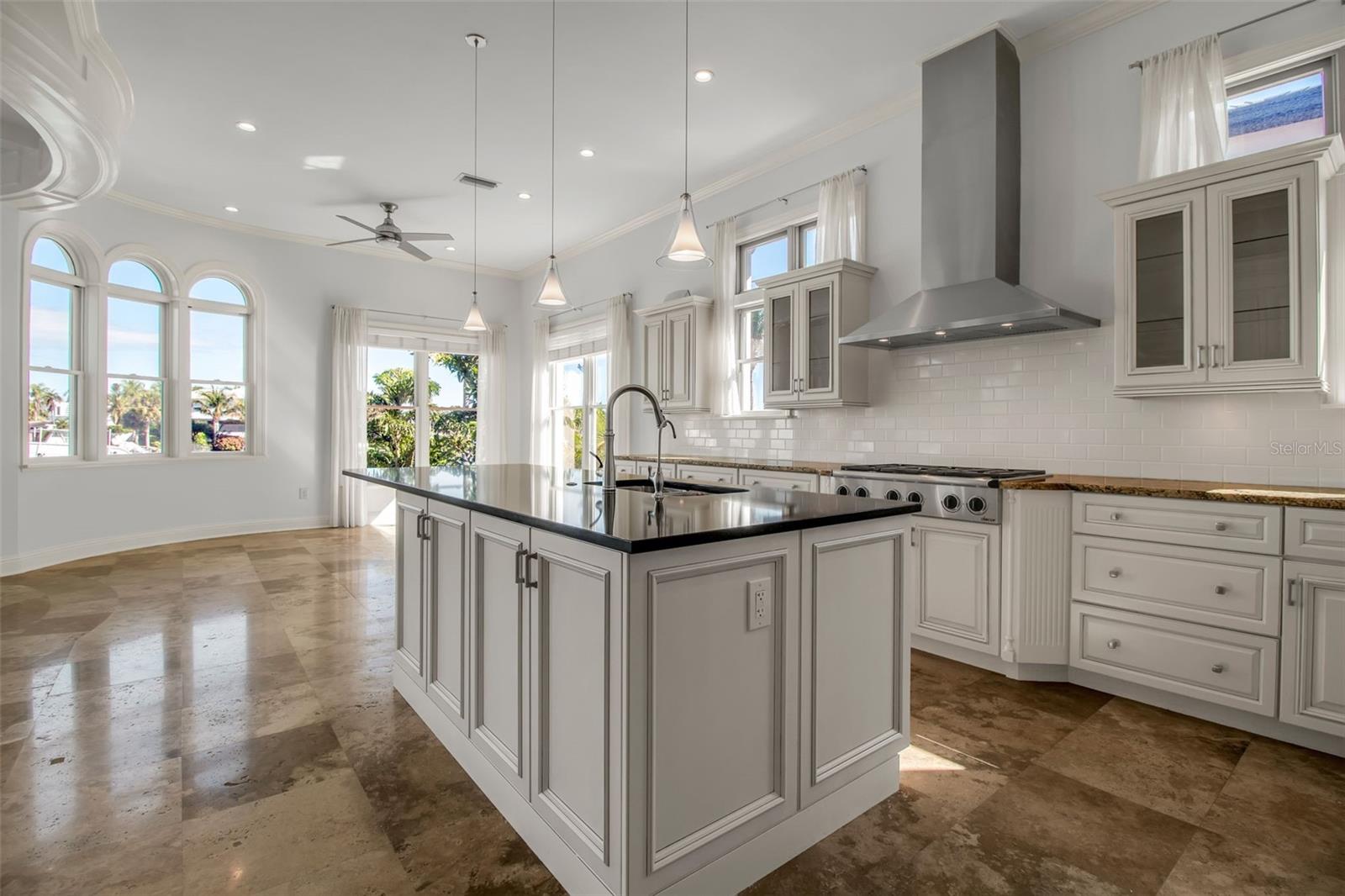 Image 21 of 68 For 1389 Tangier Way