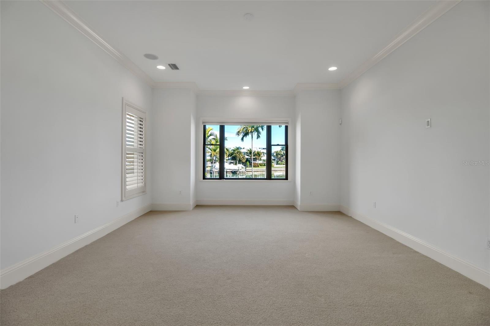 Image 32 of 68 For 1389 Tangier Way