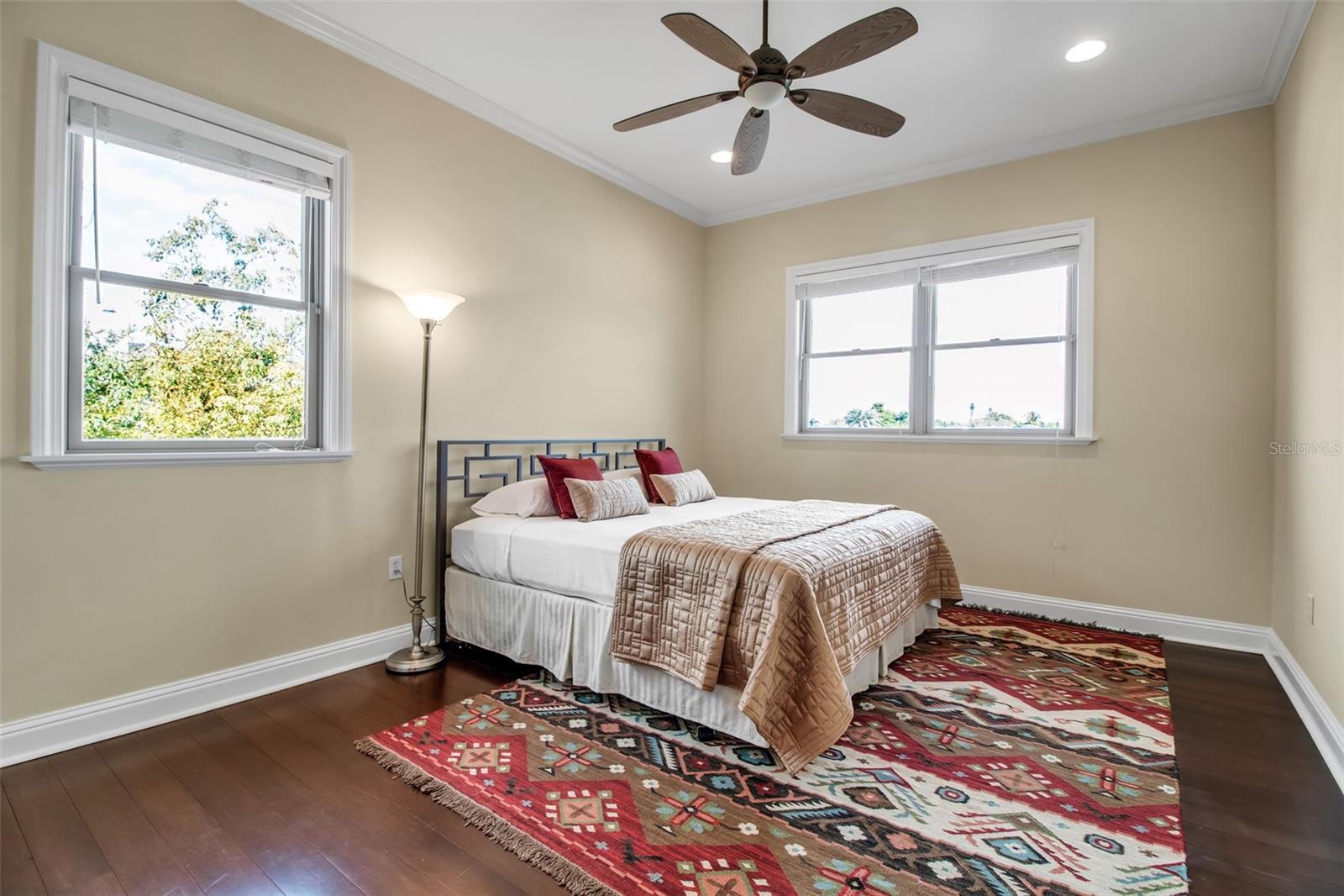 Image 46 of 68 For 1389 Tangier Way