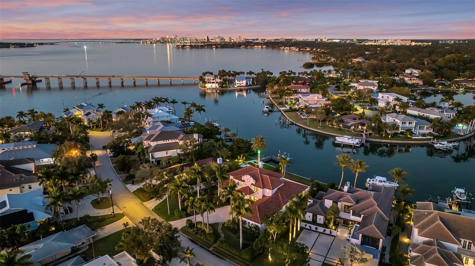 Image 5 of 68 For 1389 Tangier Way