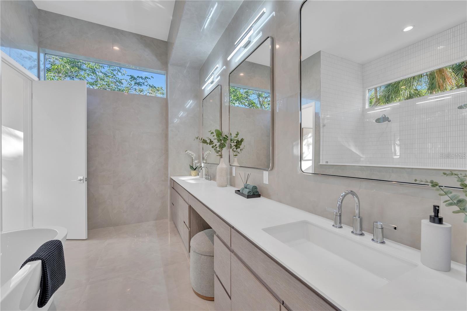 Image 41 of 100 For 603 Tremont Street