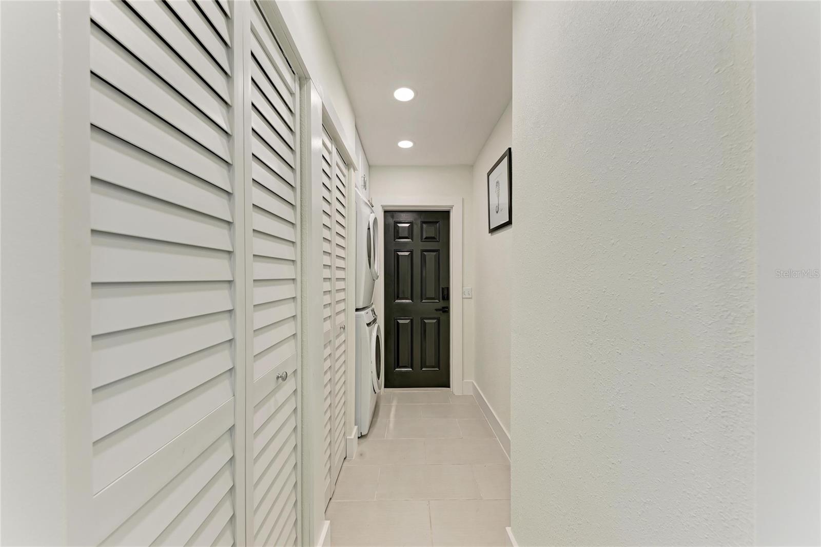 Image 28 of 45 For 502 Bayview Drive