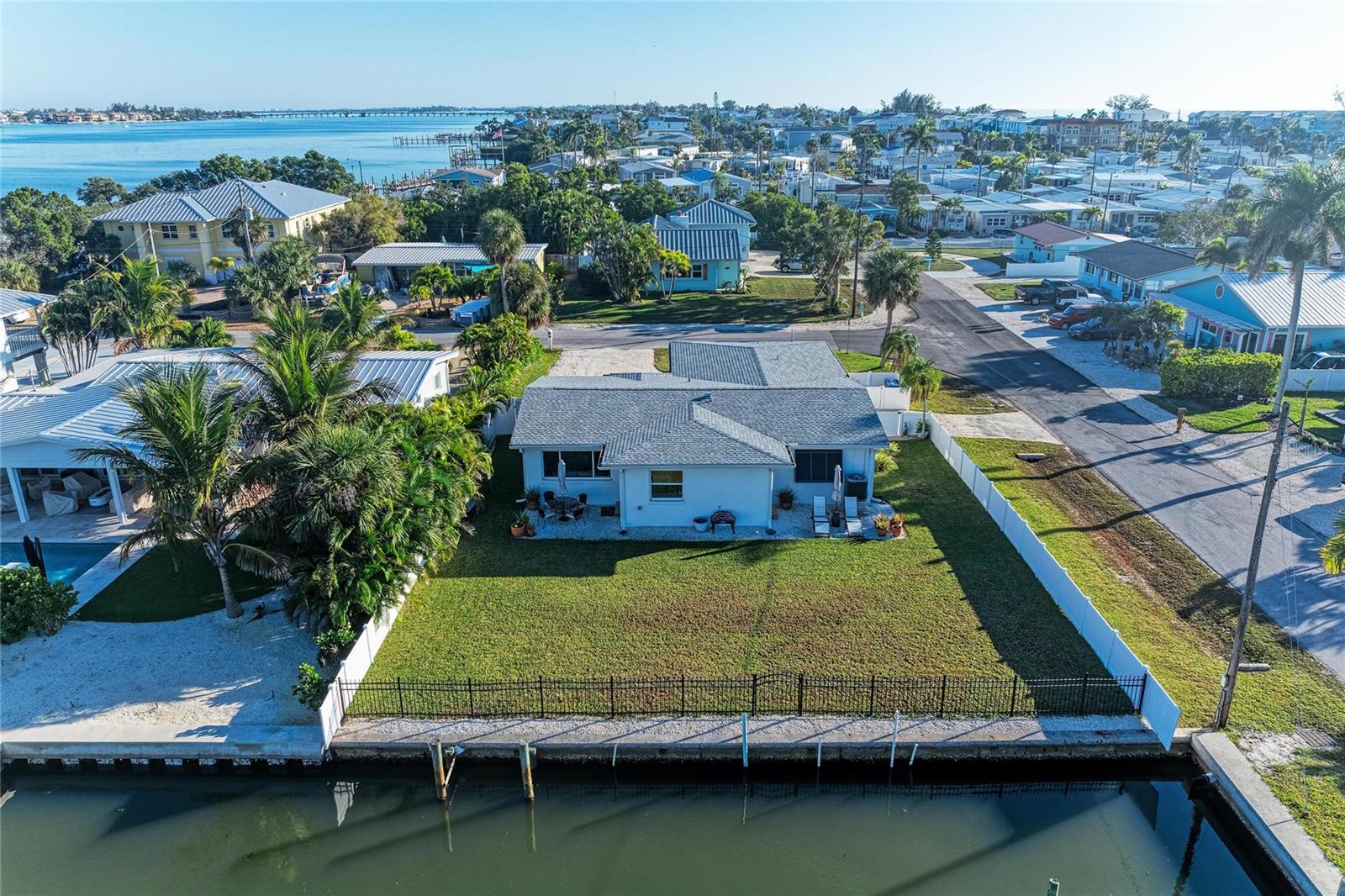 Image 38 of 45 For 502 Bayview Drive