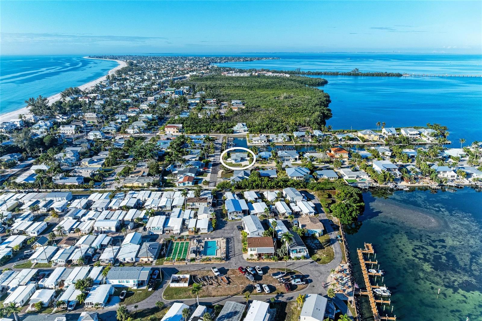 Image 6 of 45 For 502 Bayview Drive