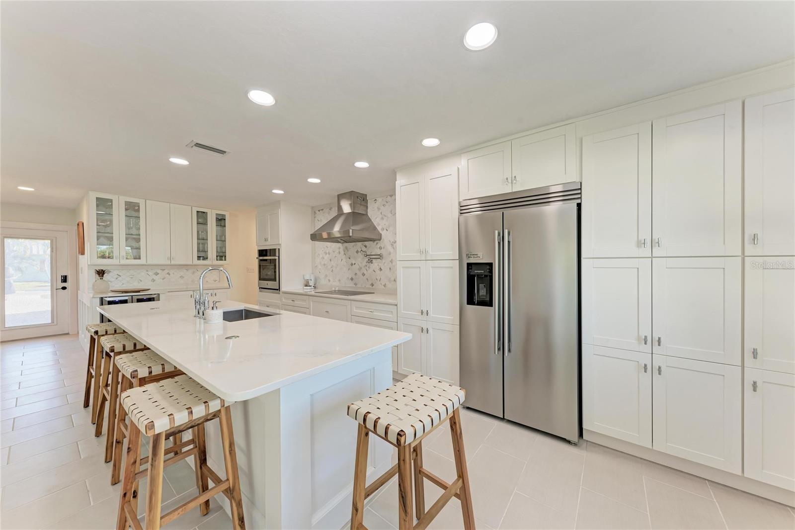 Image 9 of 45 For 502 Bayview Drive