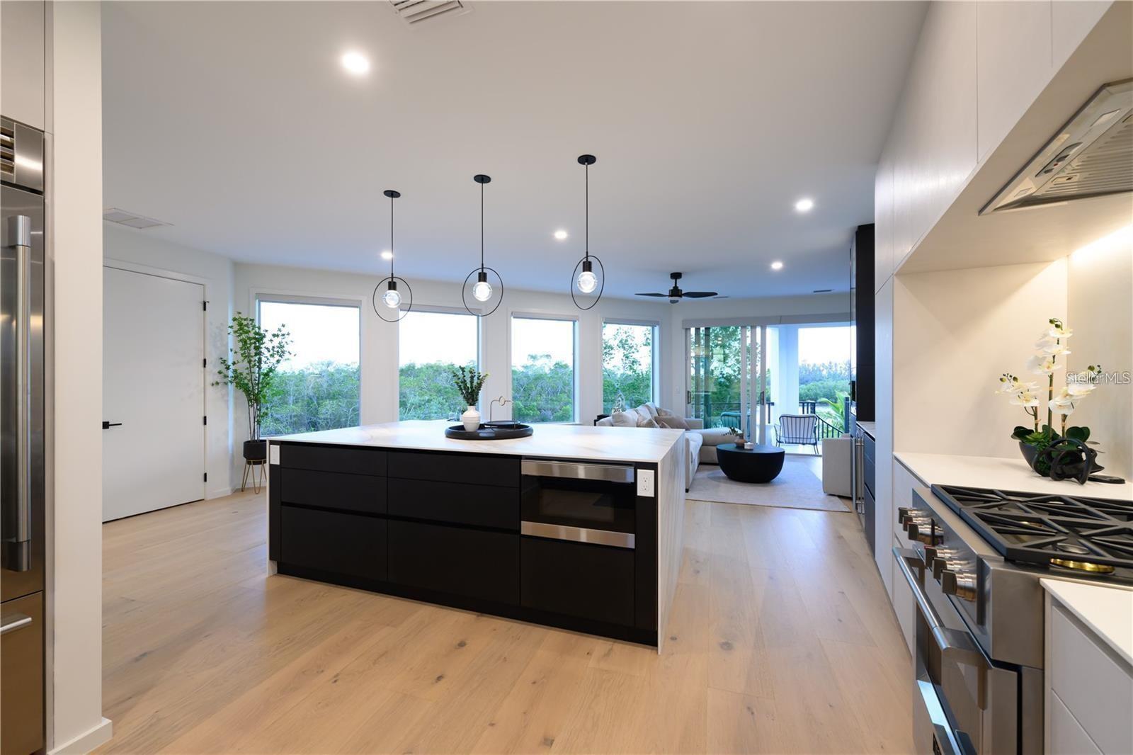 Image 33 of 58 For 1406 Tangier Way