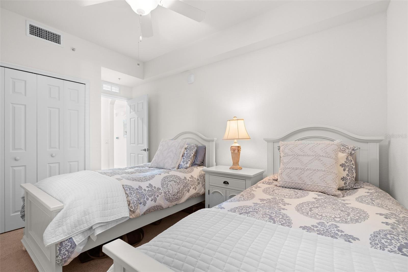 Image 23 of 68 For 16904 Vardon Terrace 107