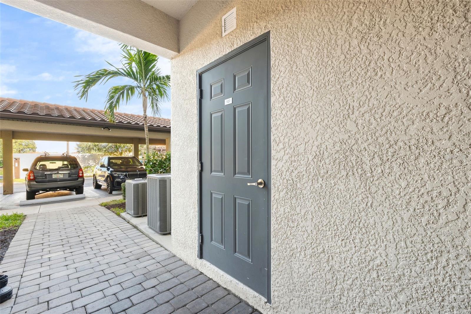 Image 30 of 68 For 16904 Vardon Terrace 107