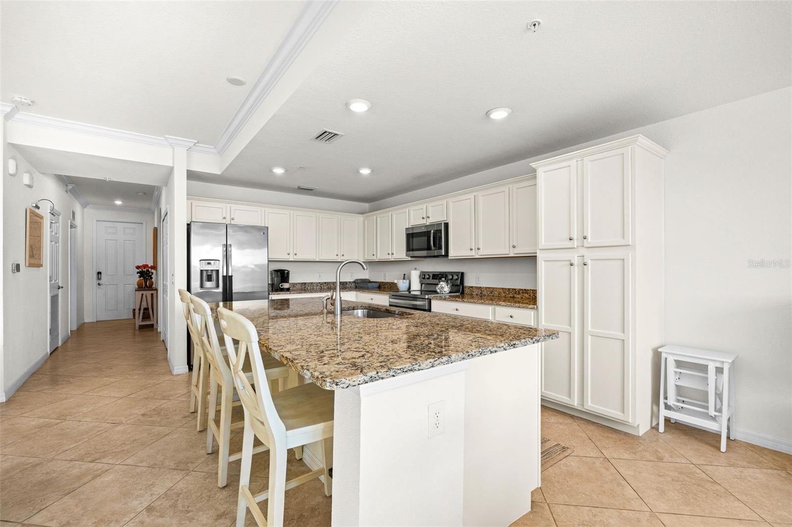 Image 8 of 68 For 16904 Vardon Terrace 107