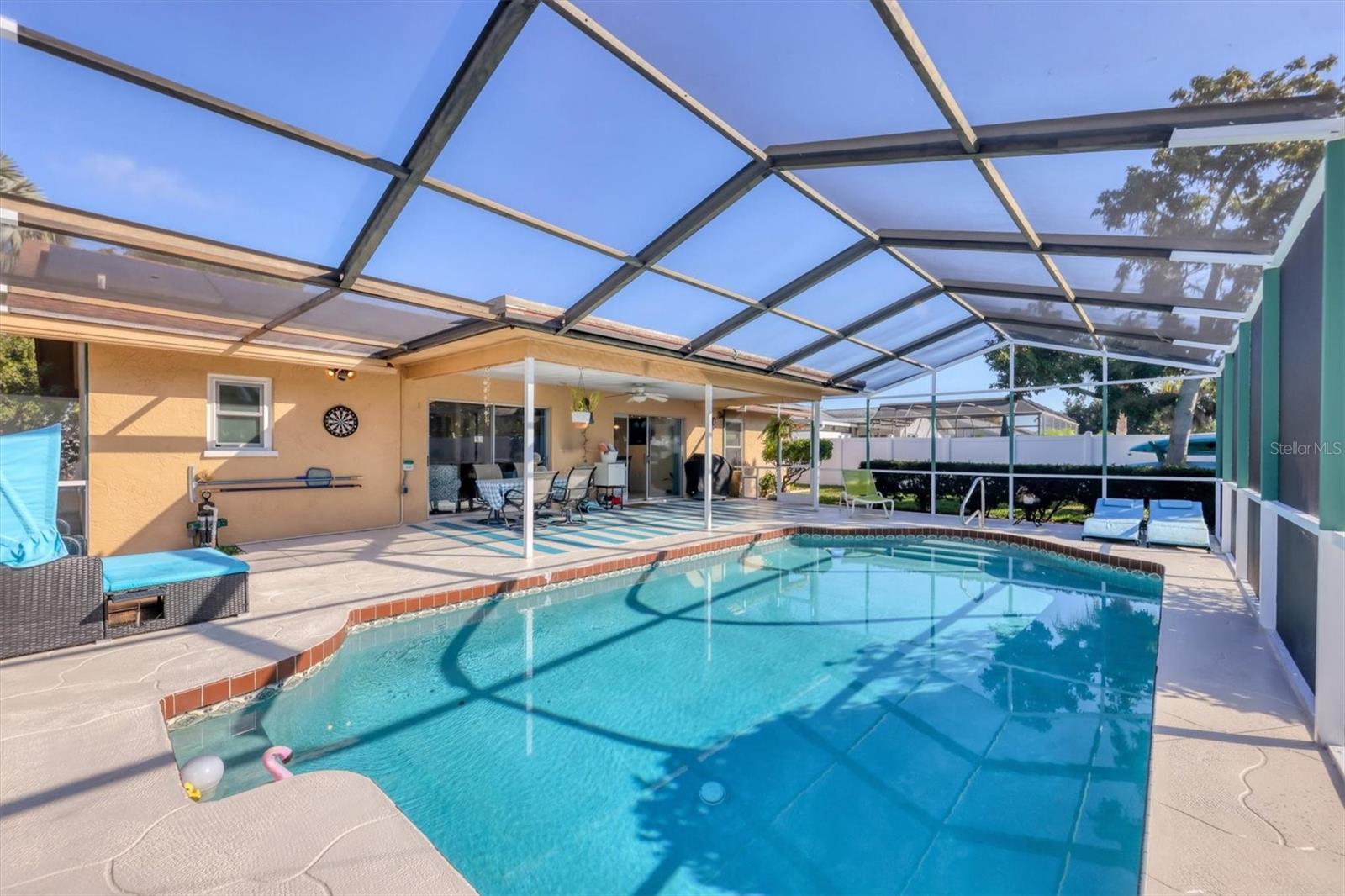 Image 23 of 42 For 6613 15th Avenue W