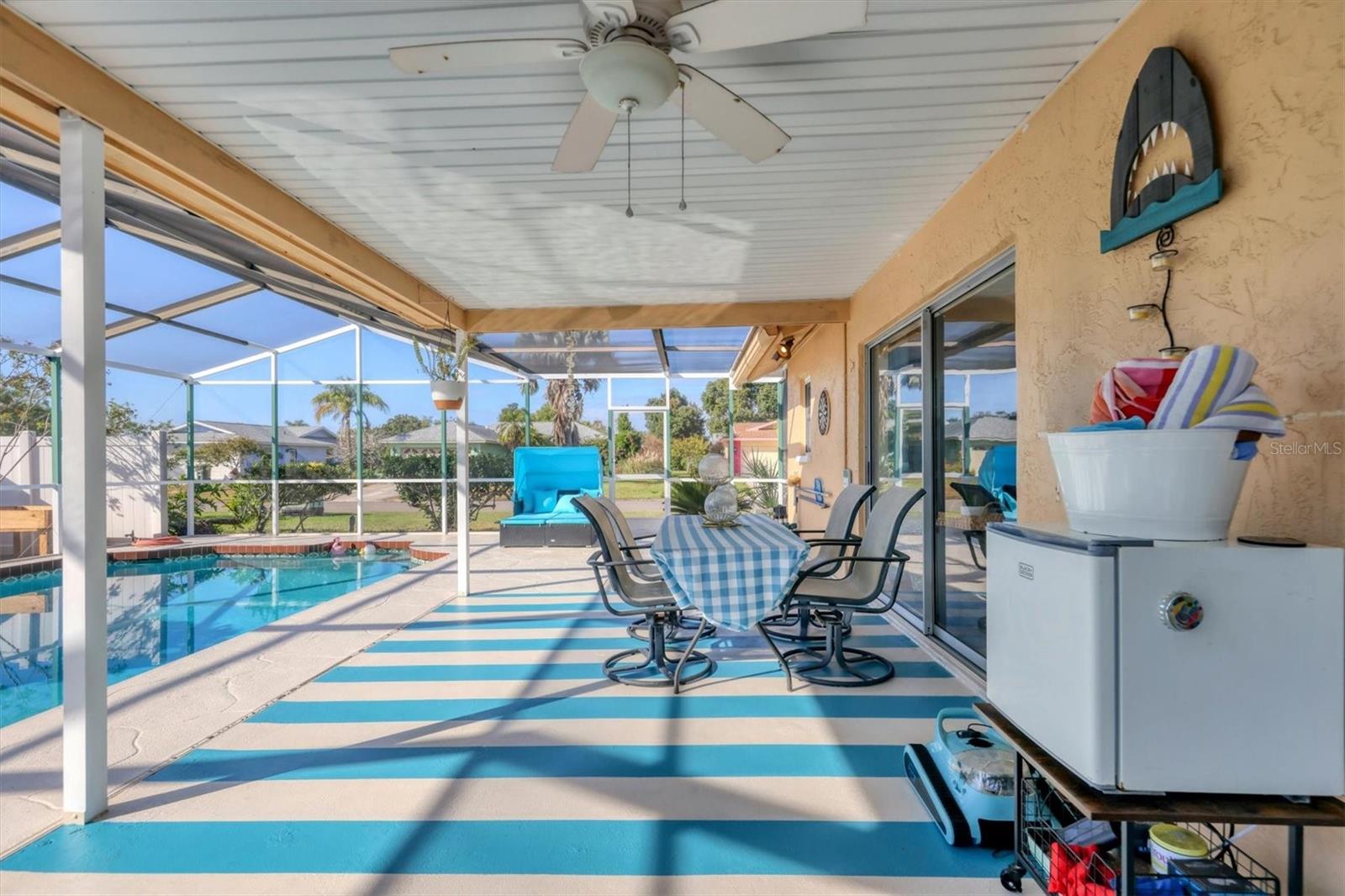 Image 27 of 42 For 6613 15th Avenue W