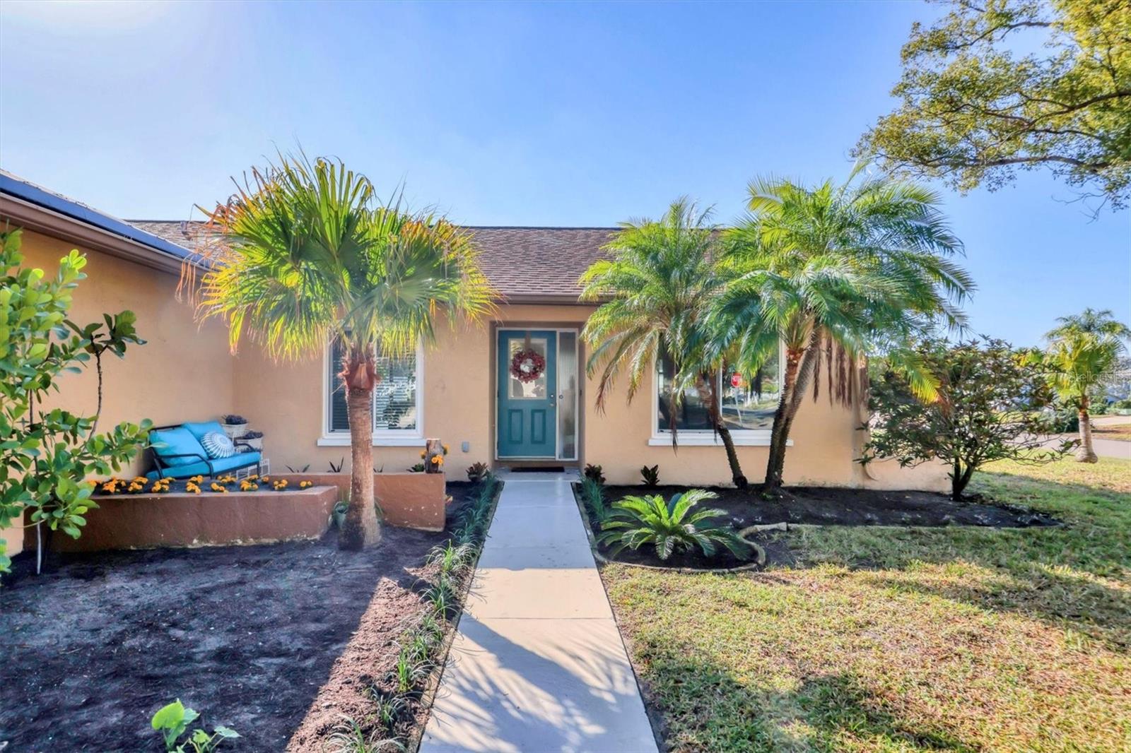 Image 3 of 42 For 6613 15th Avenue W