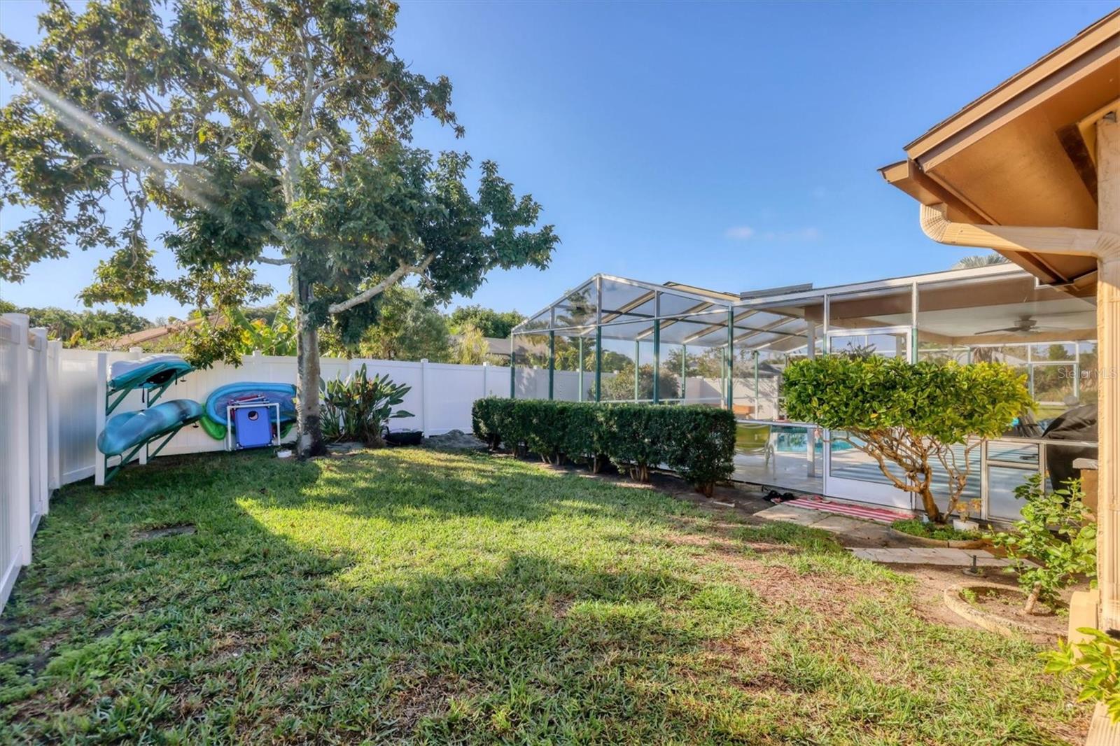 Image 30 of 42 For 6613 15th Avenue W