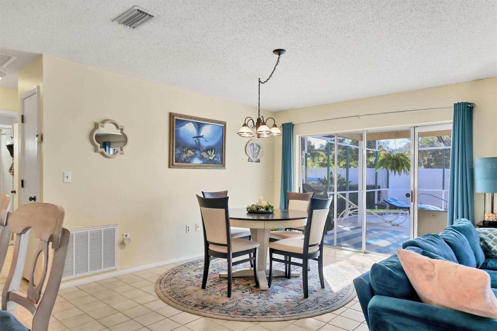 Image 6 of 42 For 6613 15th Avenue W