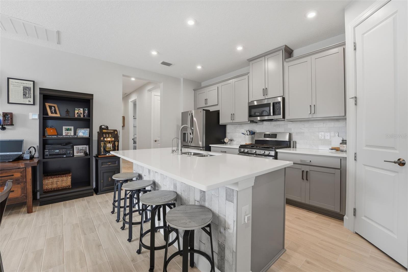 Image 19 of 82 For 11104 Devonbridge Drive