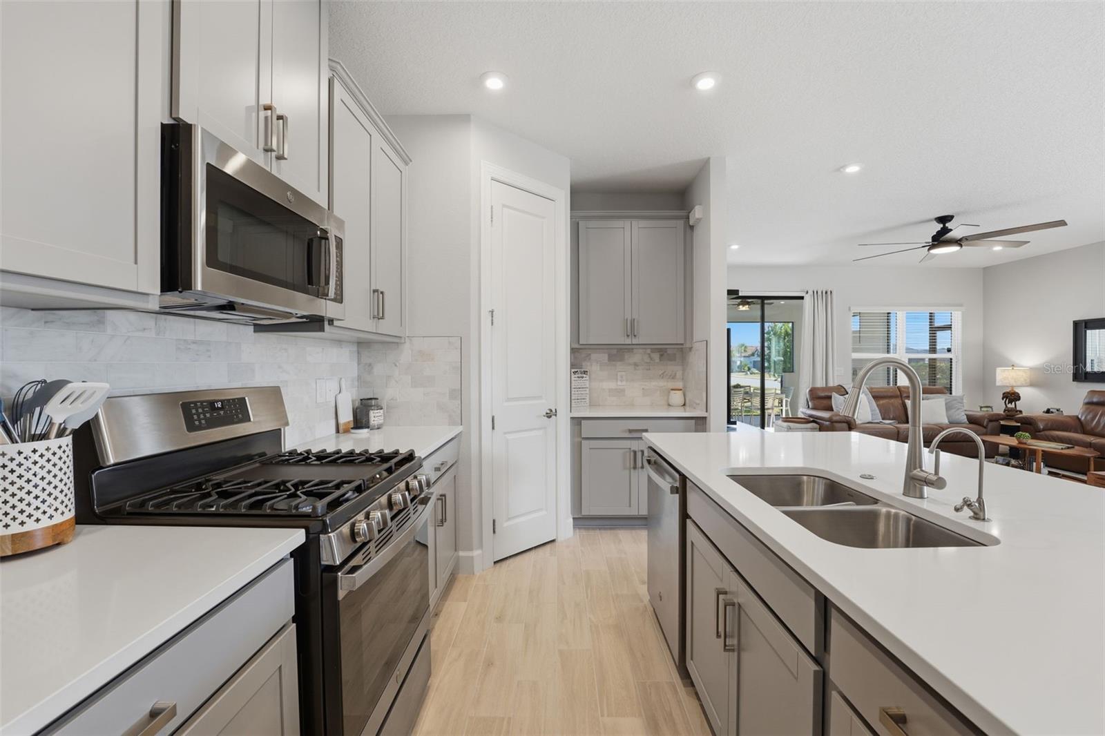 Image 22 of 82 For 11104 Devonbridge Drive