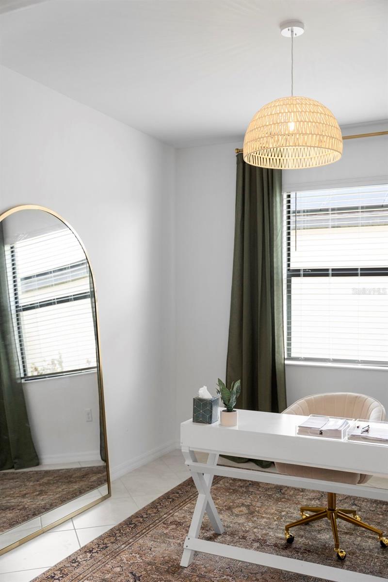 Image 23 of 45 For 1889 Saddlewood Circle