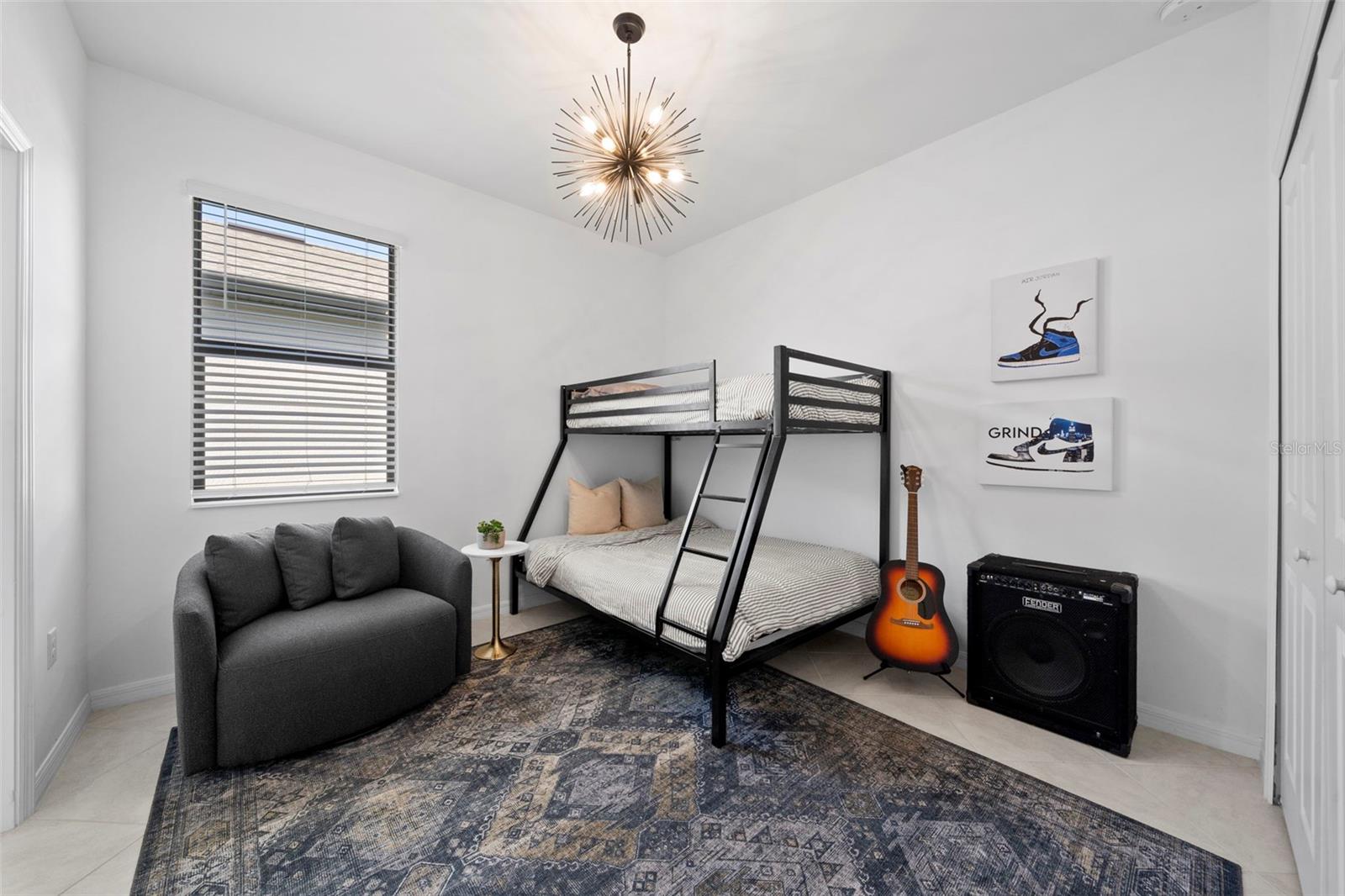 Image 34 of 45 For 1889 Saddlewood Circle