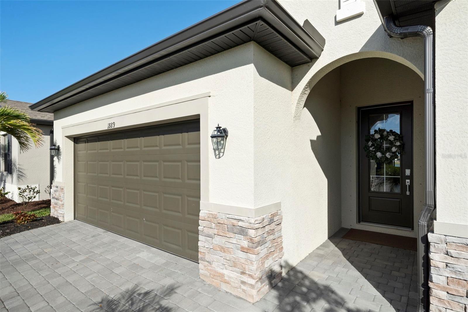 Image 5 of 45 For 1889 Saddlewood Circle