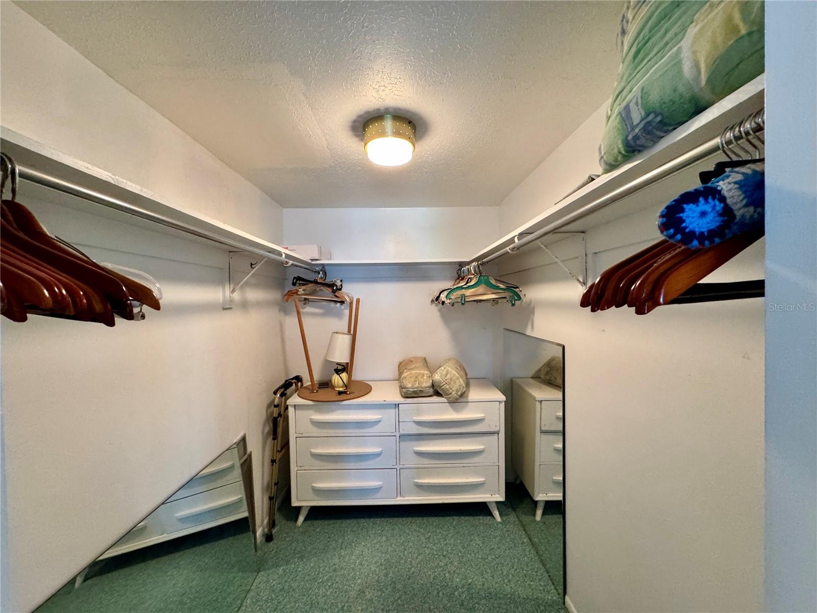 Image 21 of 38 For 5906 Garden Lane A22