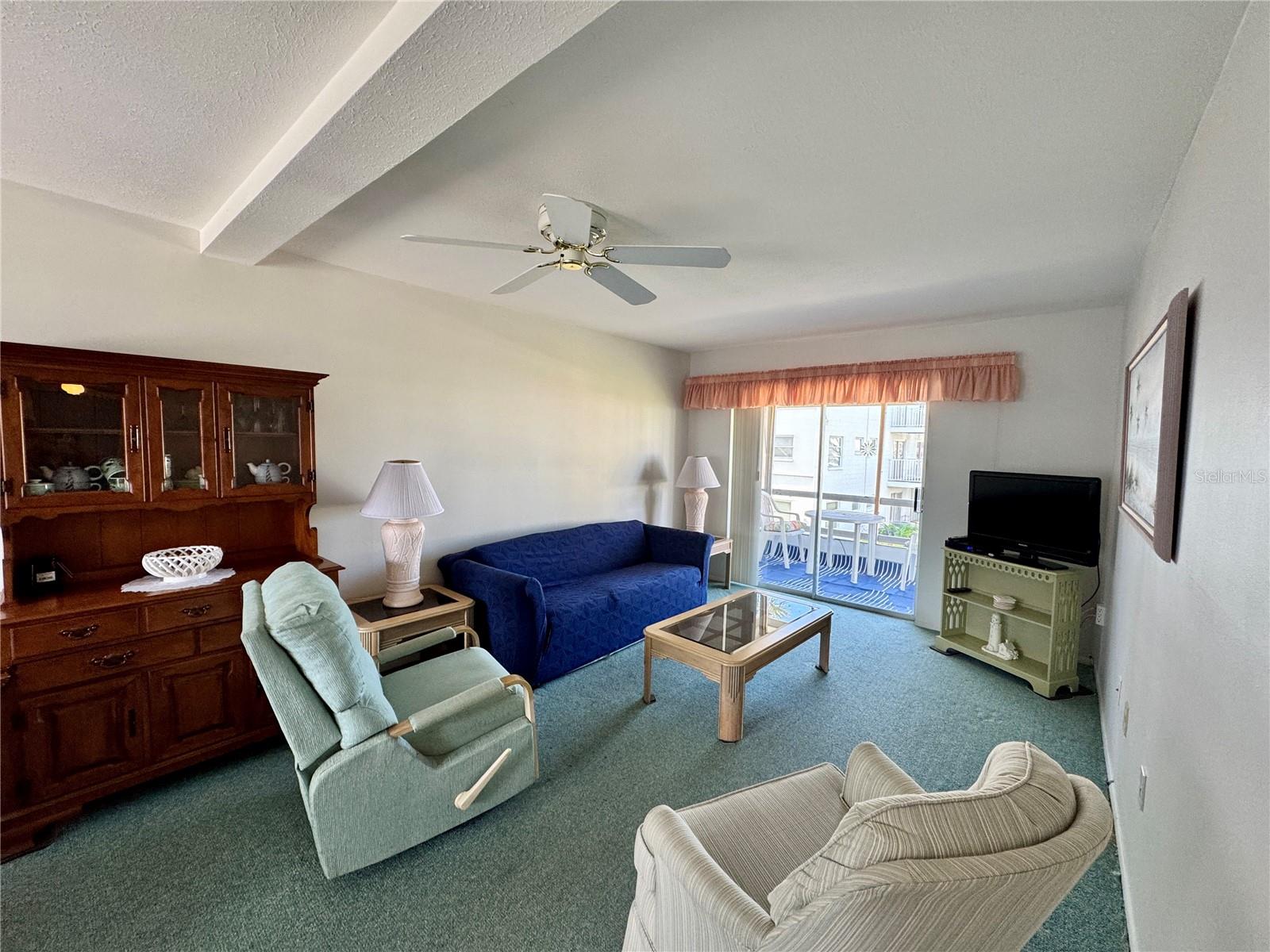 Image 6 of 38 For 5906 Garden Lane A22