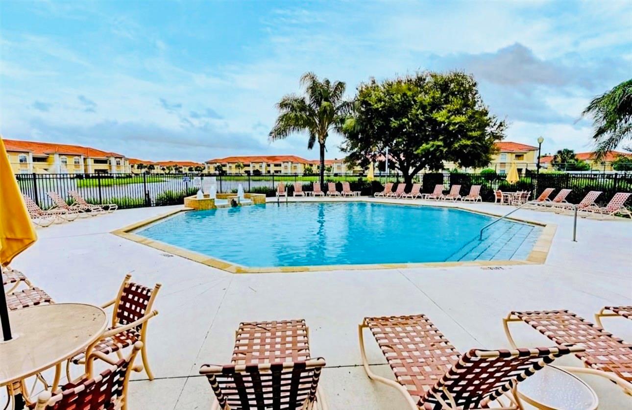 Image 4 of 14 For 1010 Villagio Circle 104