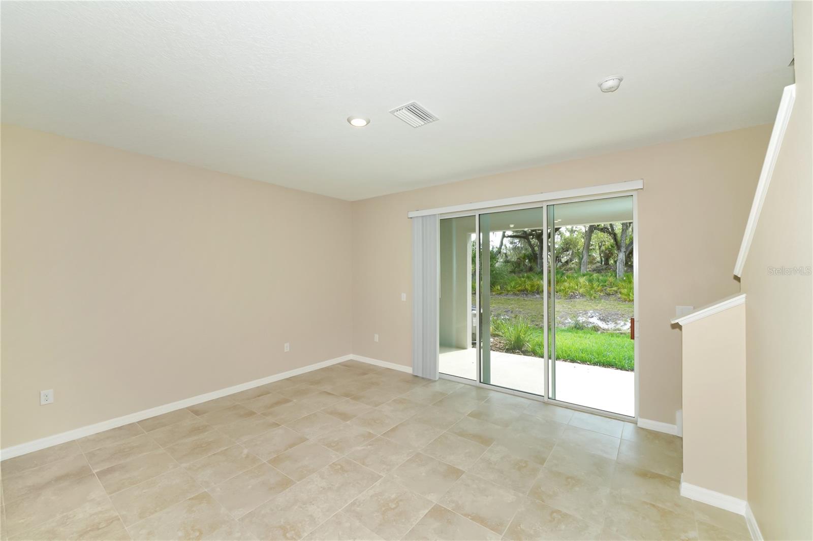 Image 10 of 37 For 2495 Midnight Pearl Drive