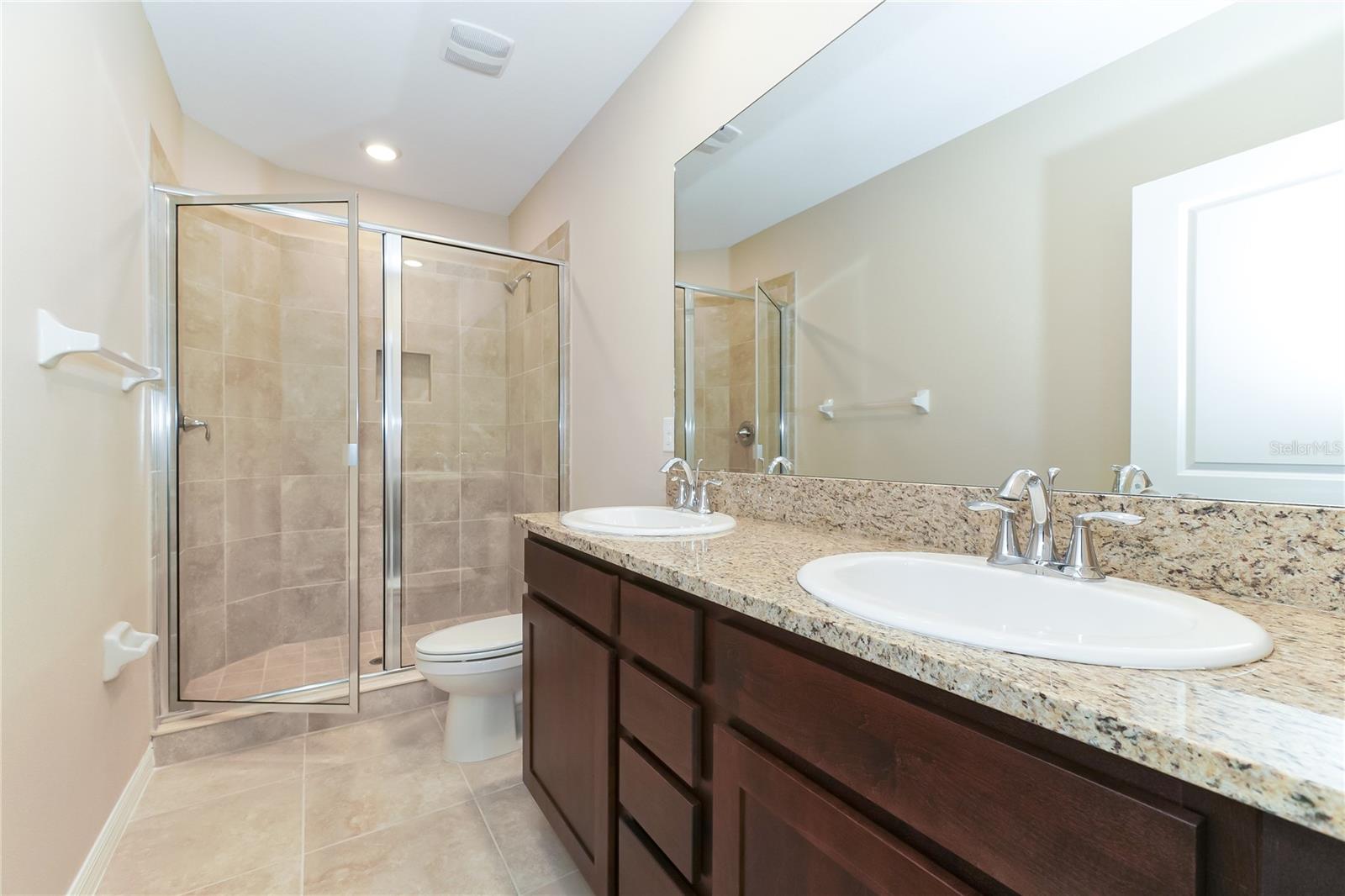 Image 21 of 37 For 2495 Midnight Pearl Drive