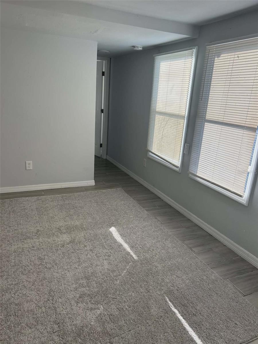 Image 2 of 6 For 1106 50th Avenue Drive W