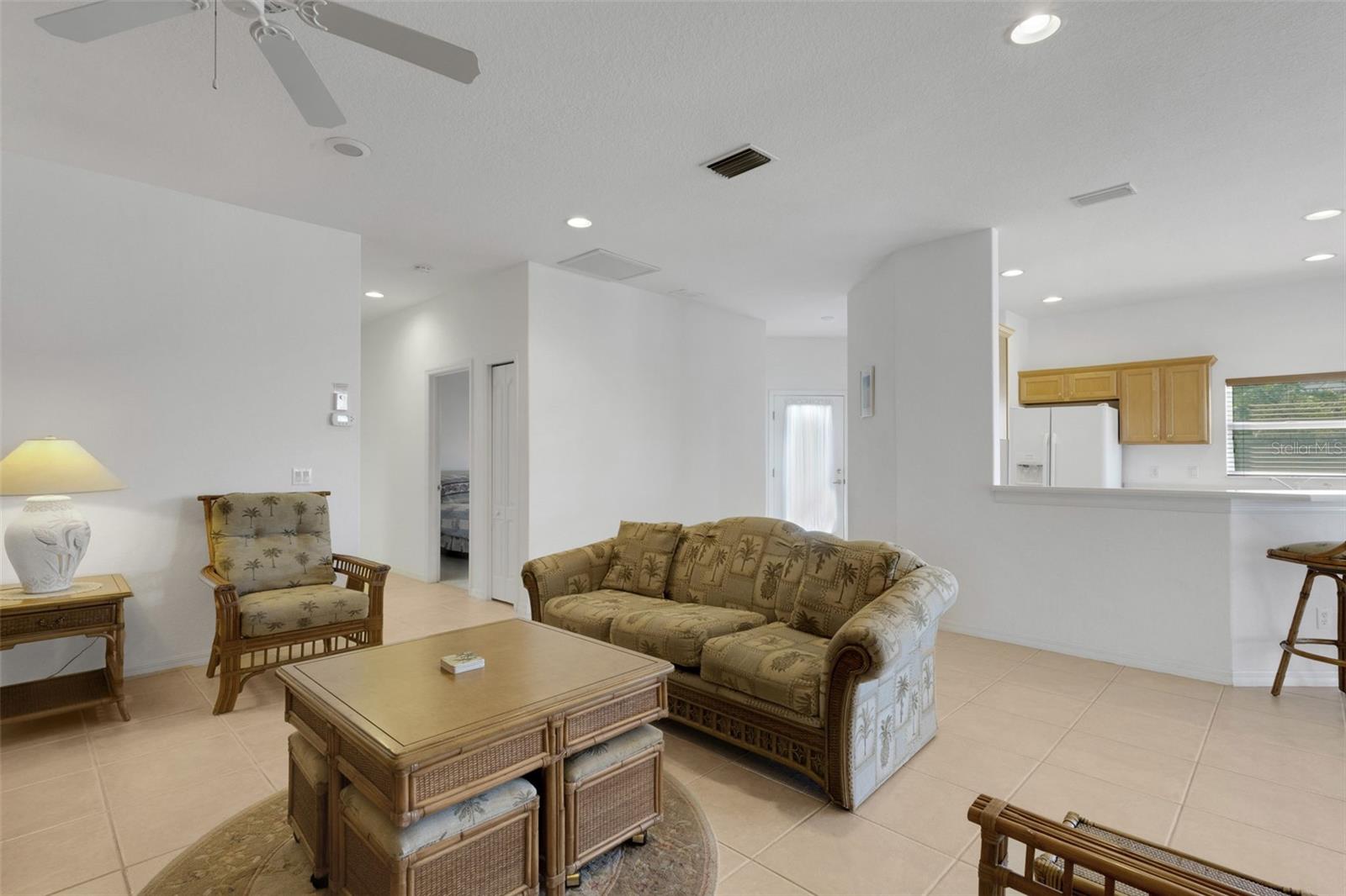 Image 4 of 70 For 8309 Summer Greens Terrace