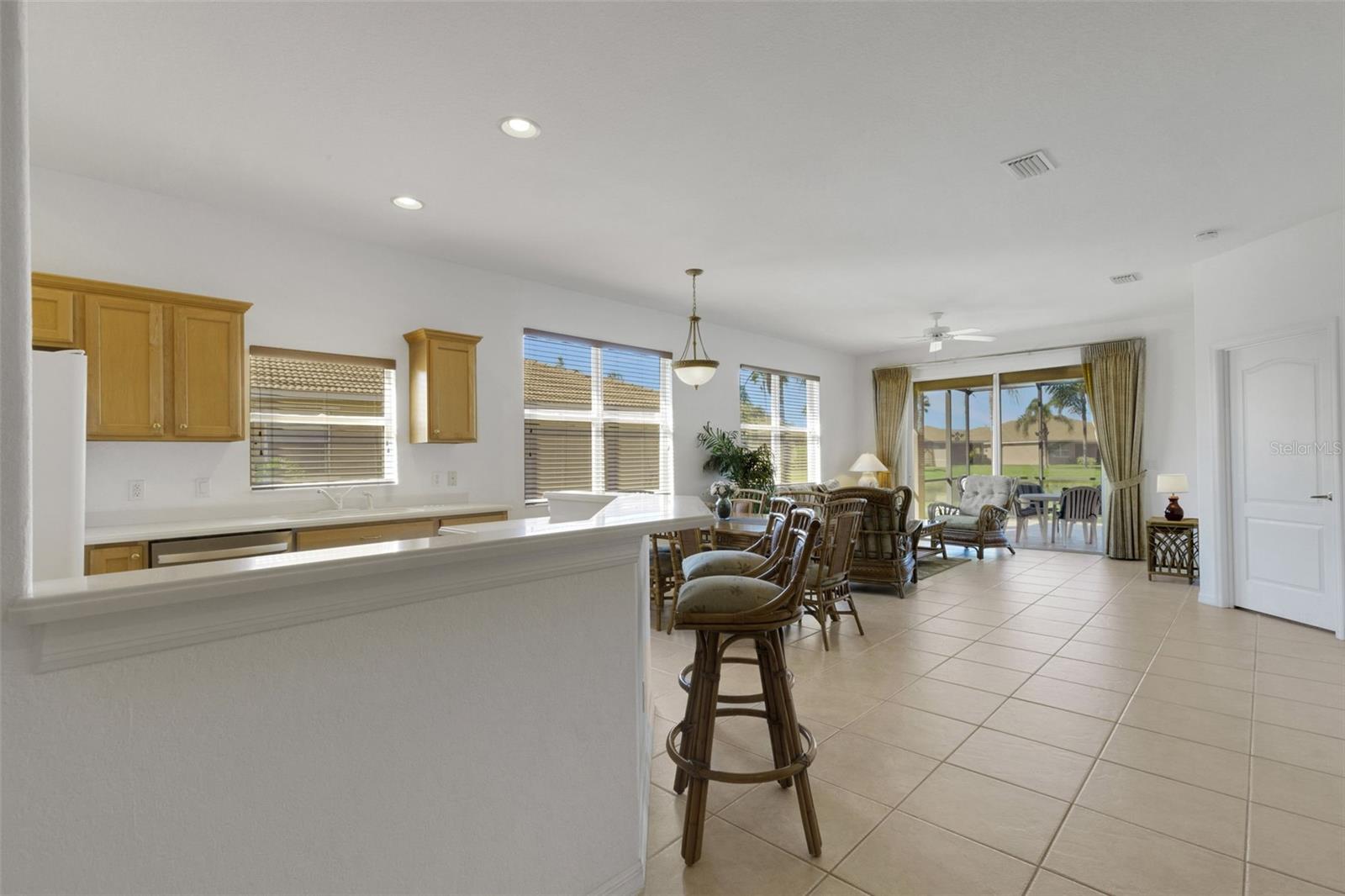 Image 6 of 70 For 8309 Summer Greens Terrace