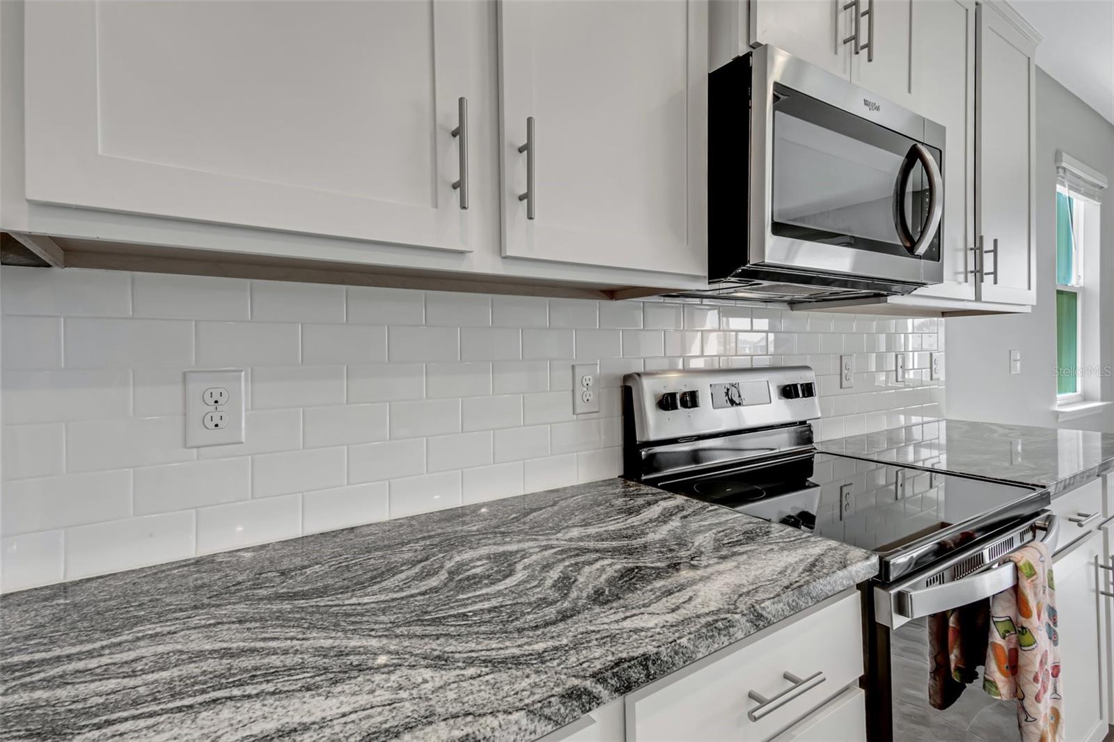 Image 11 of 48 For 5625 Soft Skies Drive