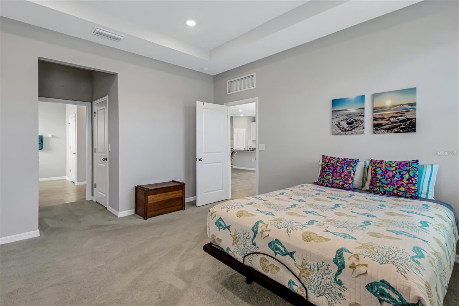 Image 16 of 48 For 5625 Soft Skies Drive