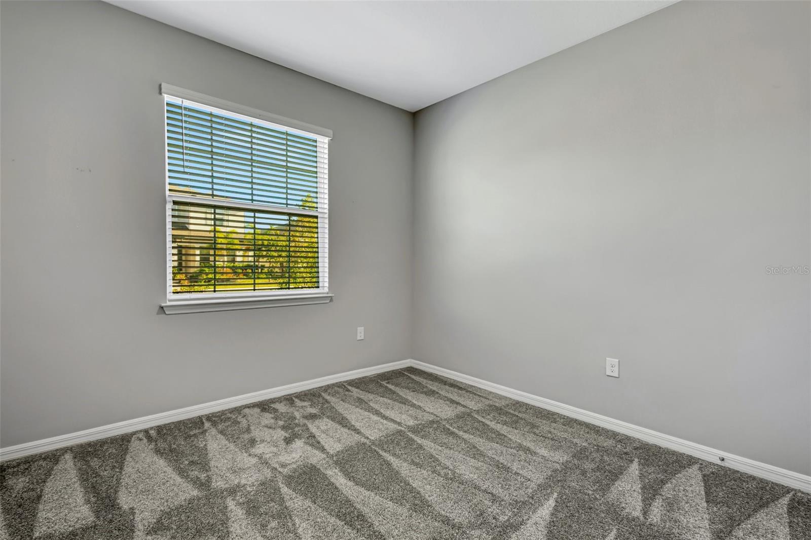 Image 21 of 48 For 5625 Soft Skies Drive