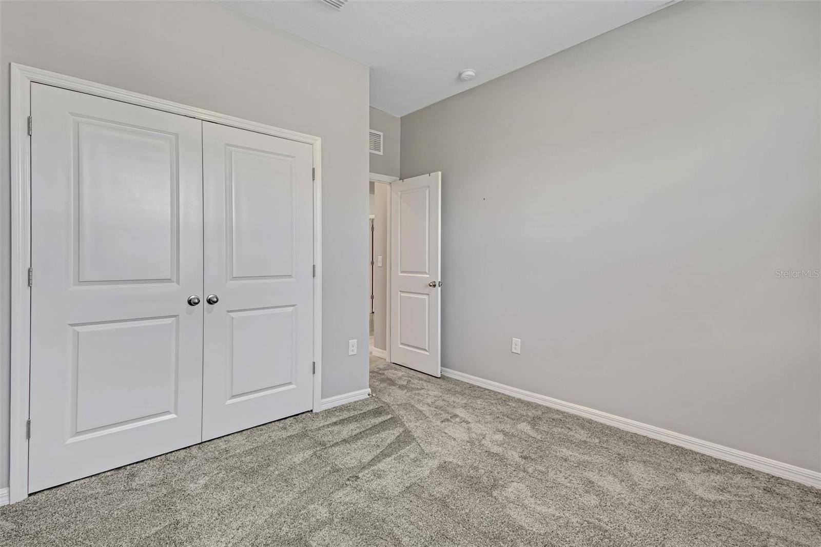 Image 23 of 48 For 5625 Soft Skies Drive