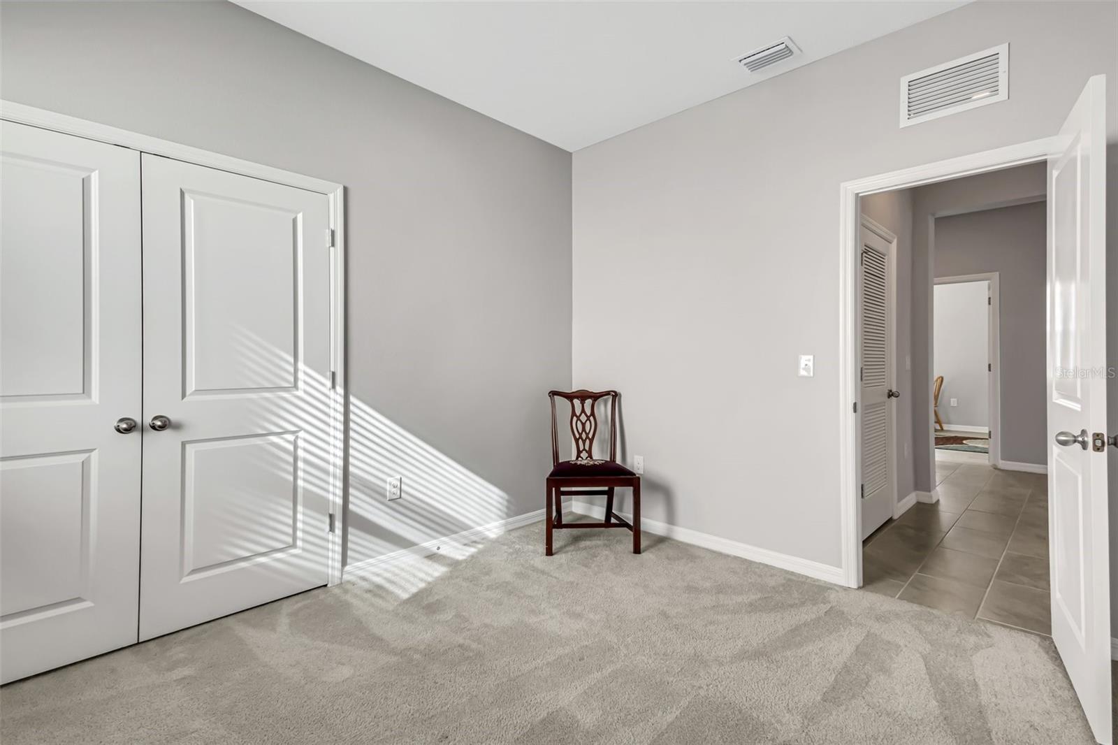 Image 29 of 48 For 5625 Soft Skies Drive