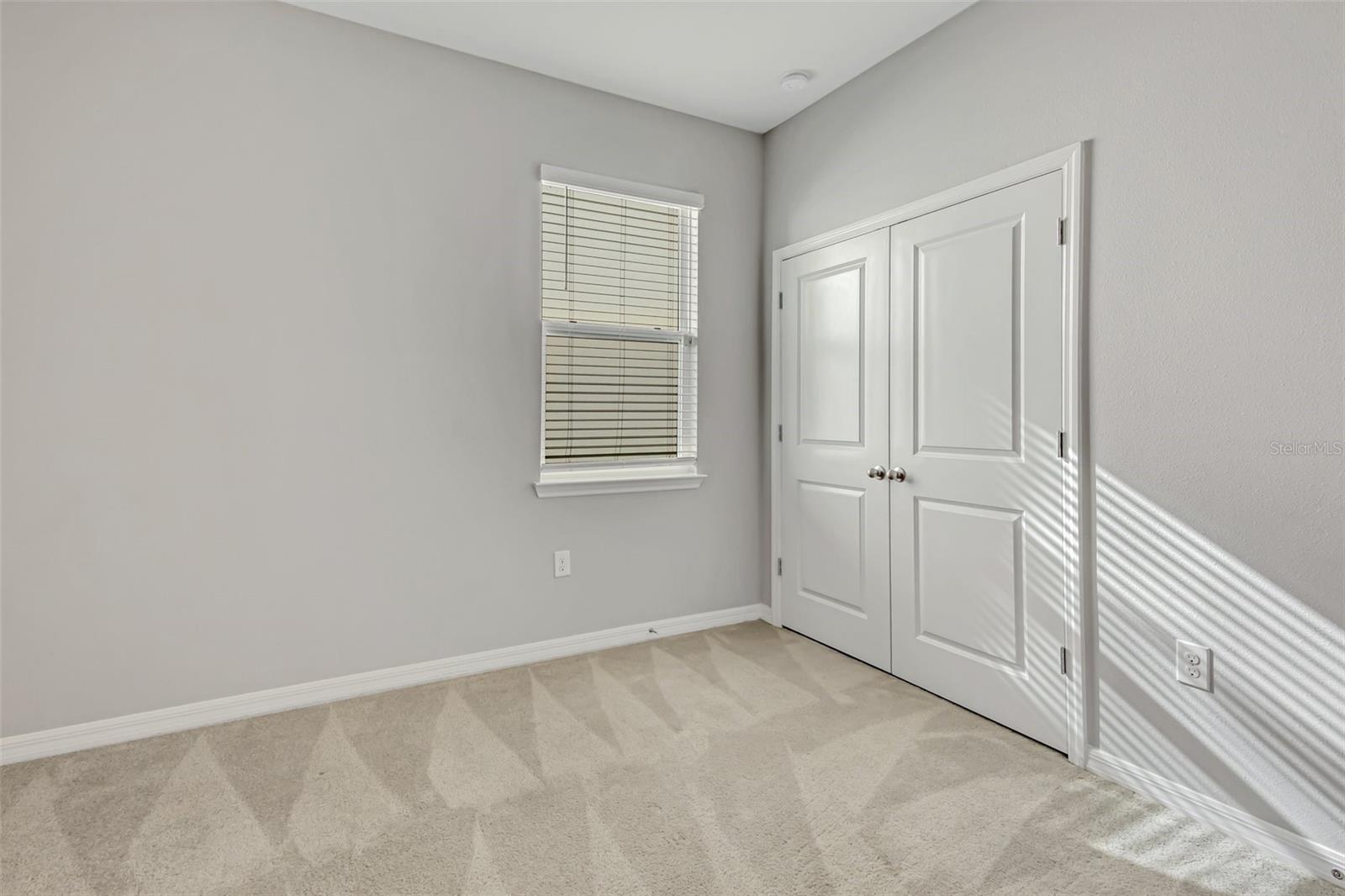 Image 33 of 48 For 5625 Soft Skies Drive