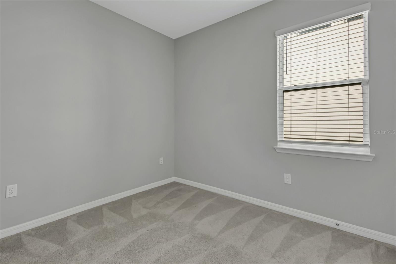 Image 34 of 48 For 5625 Soft Skies Drive