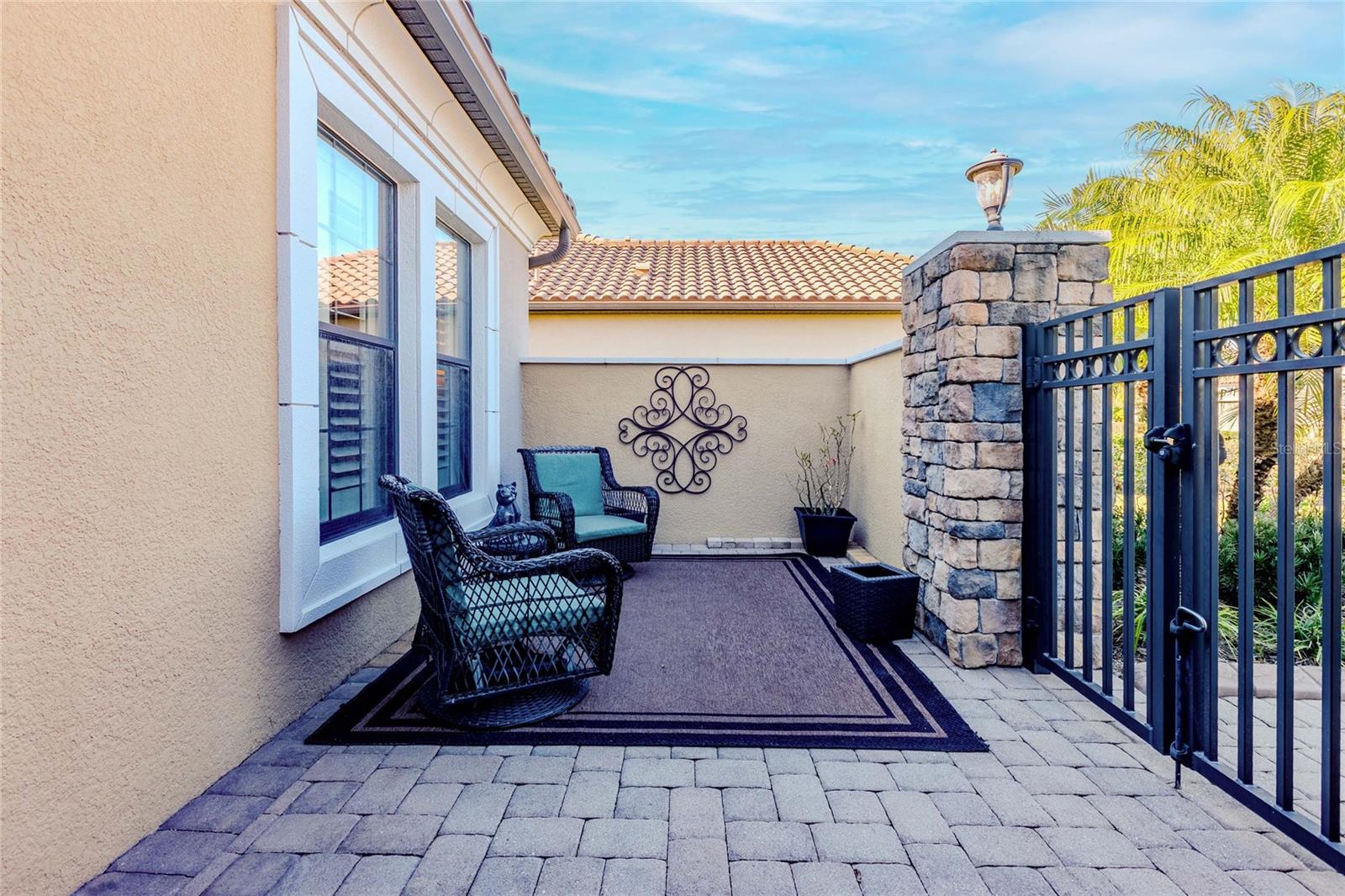 Image 6 of 58 For 9913 Wicker Park Place