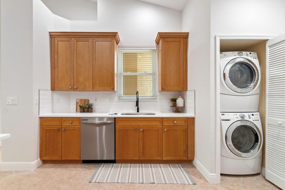 Image 33 of 42 For 4810 Turnberry Circle