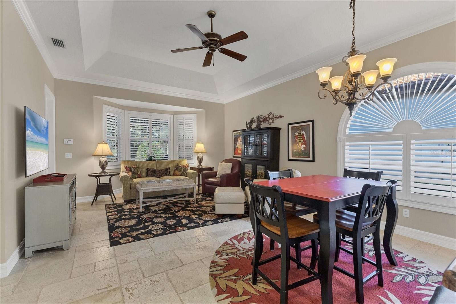 Image 18 of 68 For 7612 Calle Facil