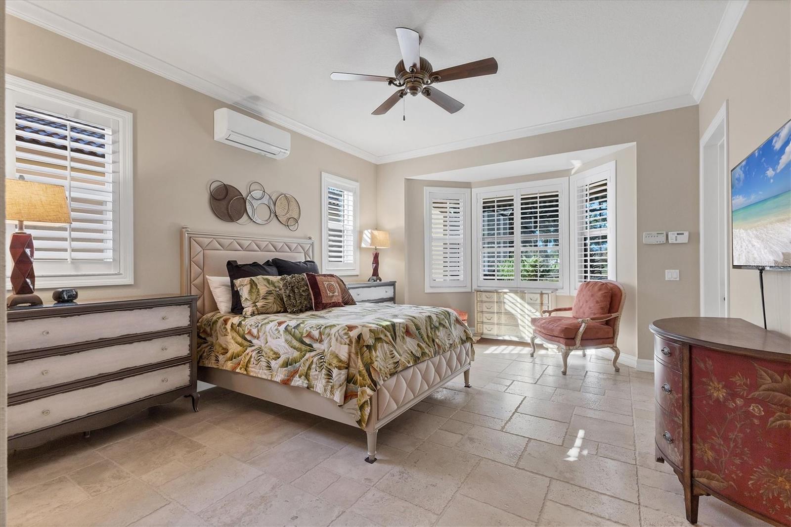 Image 19 of 68 For 7612 Calle Facil